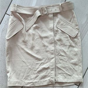Banana republic tan skirt size 6
